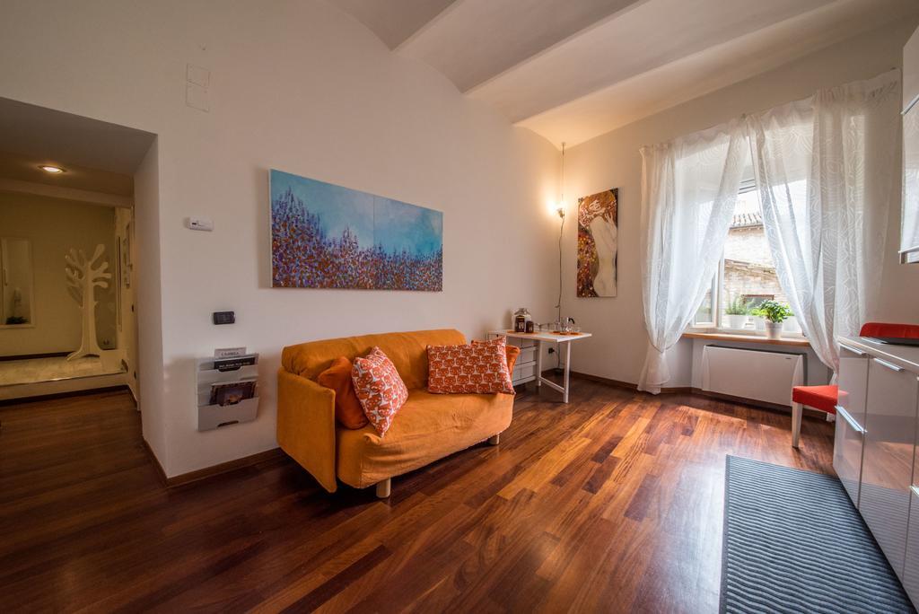 Apartamento Casa Balestra Asís Exterior foto